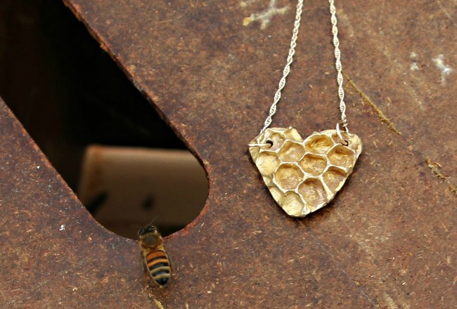 we love bees necklace