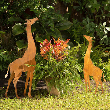 Recycled Metal Giraffe Planter Giraffe Gifts Unique Planters Uncommon Goods